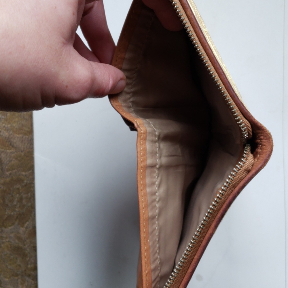 Authentic Coach wallet - Picture 5 of 7